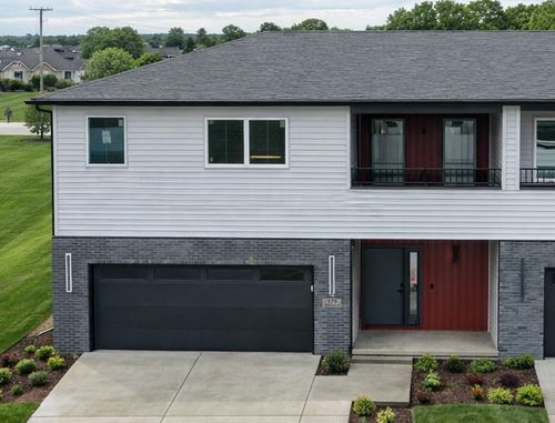 379 Larkspur Ln, Normal, IL, 61761-6294 | Card Image