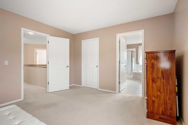 226 Everwillow Close Sw, House other with 5 bedrooms, 4 bathrooms and 4 parking in Calgary AB | Image 26