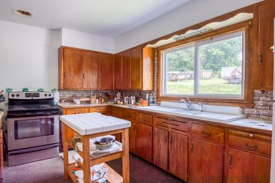 466 Hillside Avenue, House other with 4 bedrooms, 1 bathrooms and null parking in Berlin NH | Image 2