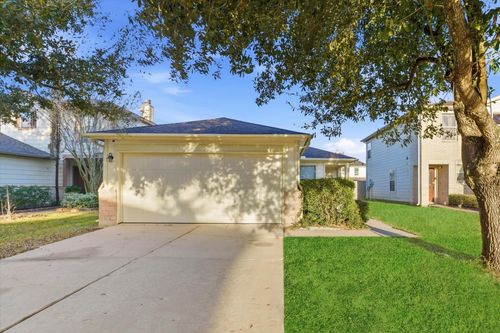 6830 Oleander Grove Way, Houston, TX, 77049-1571 | Card Image