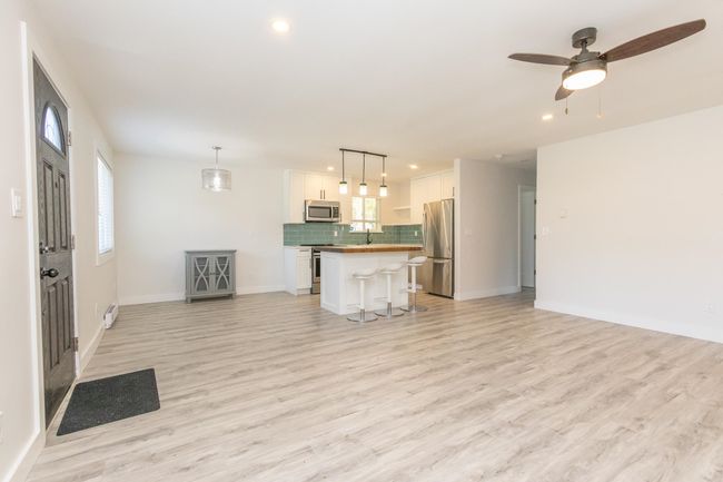 3758 Sefton St, Condo with 2 bedrooms, 1 bathrooms and 1 parking in Port Coquitlam BC | Image 18