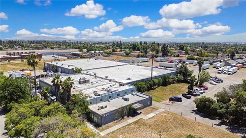 420 S 11th, Upland, CA, 91786 | Card Image