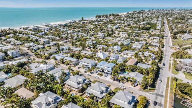 315 64 Th St, Condo with 3 bedrooms, 3 bathrooms and null parking in Holmes Beach FL | Image 59