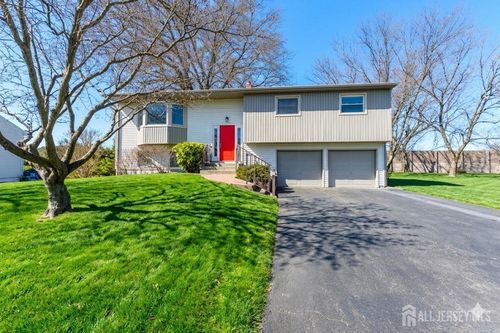 17 Wellington Rd, East Brunswick, NJ, 08816-1720 | Card Image