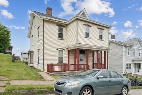 46 Division St, Greensburg, PA, 15601-2229 | Card Image