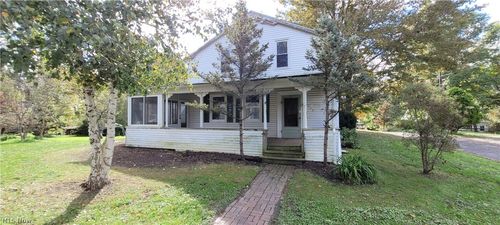 1240 Maple Ave, Atwater, OH, 44201-9504 | Card Image