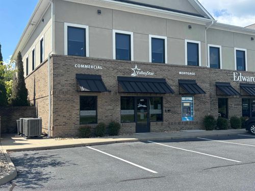 a01-19 Myers Corner Dr, STAUNTON, VA, 24401-6348 | Card Image