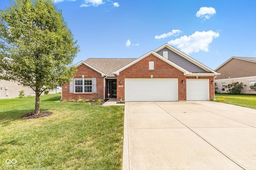 3233 S Courtney Dr, New Palestine, IN, 46163-6308 | Card Image