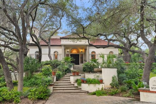 9003 Village Dr, San Antonio, TX, 78217-3405 | Card Image