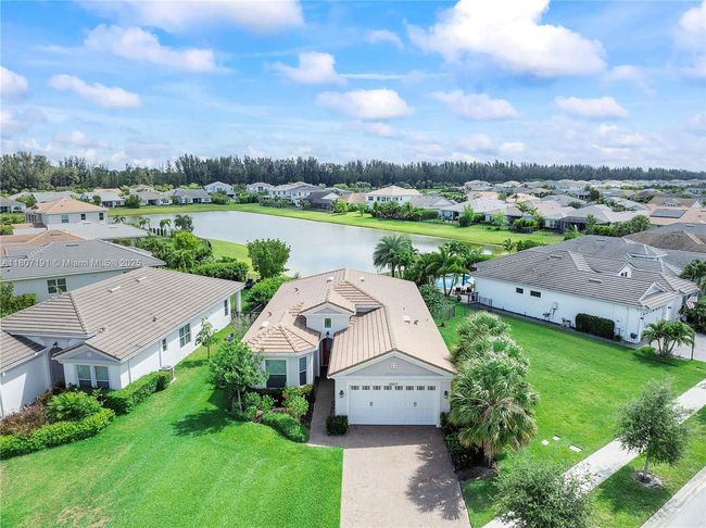 15917 - 15917 Rain Lilly Way, House other with 3 bedrooms, 2 bathrooms and null parking in Westlake FL | Image 27