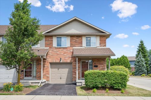 6-15 Gregg Crt, Kitchener, ON, N2A4H7 | Card Image