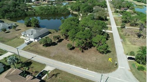 2 Pine Valley Ct, Rotonda West, FL, 33947-2169 | Card Image