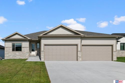 602 N 107th St, Lincoln, NE, 68527-2534 | Card Image