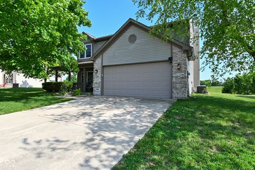 541 Yorktown Ln, Avon, IN, 46123-1184 | Card Image