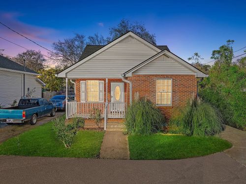 809 N Dupont Ave, Madison, TN, 37115-3073 | Card Image