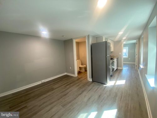 apt-3-218 W King St, LANCASTER, PA, 17603-4597 | Card Image