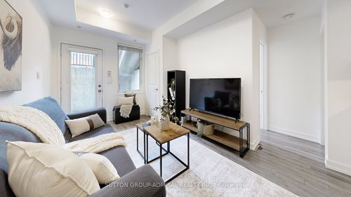 1b-867 Wilson Ave, North York, ON, M3K0A4 | Card Image