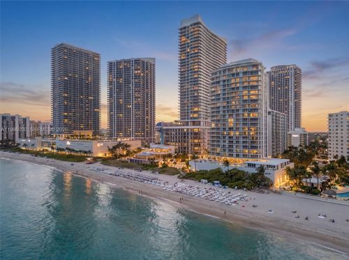 1803-3951 S Ocean Dr, Hollywood, FL, 33019-3046 | Card Image