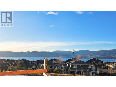 5557 Foothill Crt, House other with 6 bedrooms, 5 bathrooms and 5 parking in Kelowna BC | Image 2