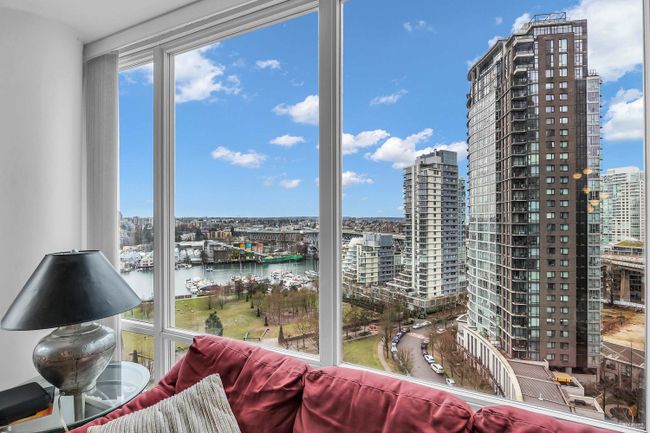1803 - 1438 Richards Street, Condo with 2 bedrooms, 2 bathrooms and 2 parking in Vancouver BC | Image 5