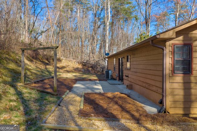2448 Duncan Bridge Rd, House other with 3 bedrooms, 2 bathrooms and 2 parking in Sautee Nacoochee GA | Image 7
