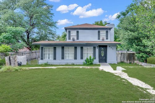 235 Altgelt Ave, San Antonio, TX, 78201-1804 | Card Image