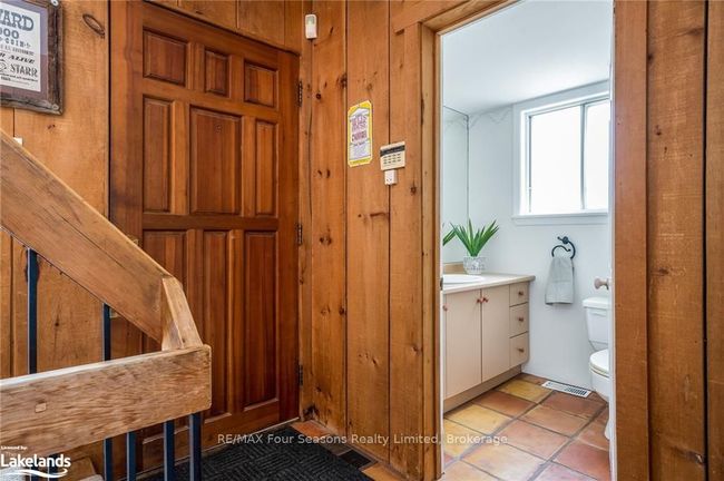 110 Craigleith Rd, House other with 3 bedrooms, 2 bathrooms and 4 parking in Blue Mountains ON | Image 4