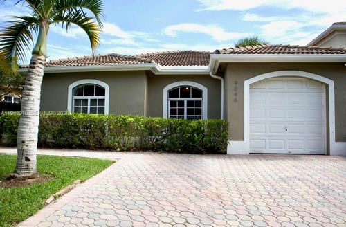 9046 Sw 160th Ter, Palmetto Bay, FL, 33157-3498 | Card Image