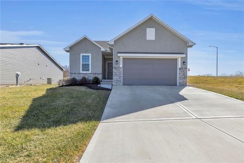 20921 190th Ter, Spring Hill, KS, 66083 | Card Image