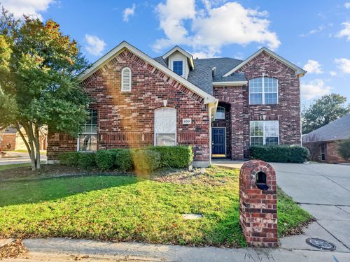 8001 Twin Oaks Dr, Mckinney, TX, 75070-8535 | Card Image