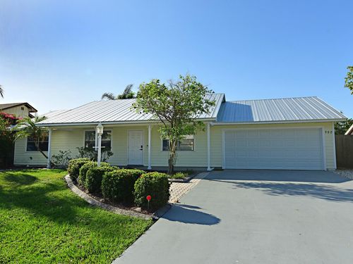 598 Ne Maranta Terrado, JENSEN BEACH, FL, 34957-6609 | Card Image