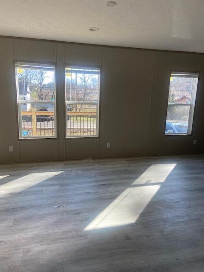 626 Sherwood Avenue Avenue, House other with 2 bedrooms, 2 bathrooms and null parking in Athens TN | Image 4