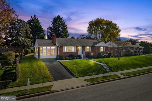 4302 Falls Park Rd, PERRY HALL, MD, 21128-9527 | Card Image