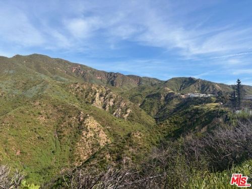 18349 Clifftop Way, Malibu, CA, 90265 | Card Image