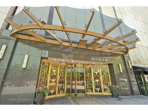 46a-111 Chestnut St, Chicago, IL, 60611-6024 | Card Image