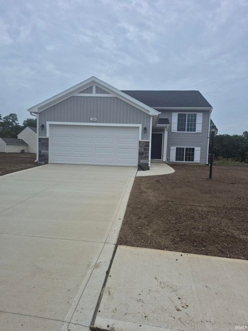 1260 Lucas Ct, Huntington, IN, 46750-4192 | Card Image