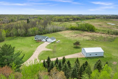 209 30th St, CLEAR LAKE, WI, 54005-3630 | Card Image