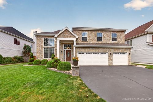 10435 Aldridge Dr, Huntley, IL, 60142-4061 | Card Image