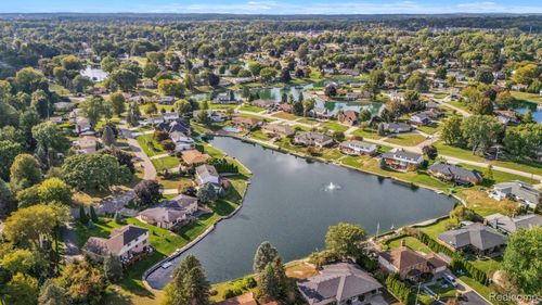 54011 Mound Rd, Shelby Twp, MI, 48316-1732 | Card Image