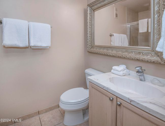 2313 - 1100 N Frontage Rd W, Condo with 2 bedrooms, 2 bathrooms and 1 parking in Vail CO | Image 13