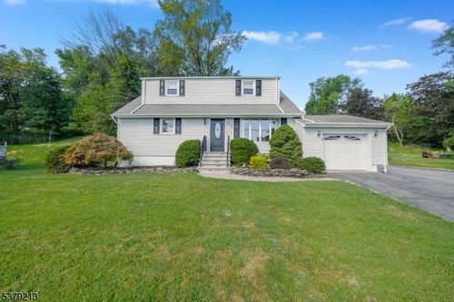 193 Pine Brook Rd, Montville, NJ, 07045-9694 | Card Image