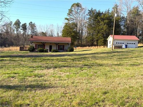 3065 Greenhouse Road, Winston Salem, NC, 27127 | Card Image