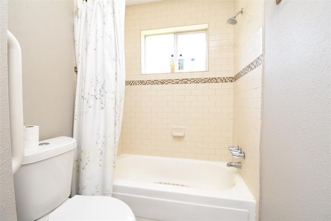 20003 Bolton Bridge Ln, House other with 3 bedrooms, 2 bathrooms and null parking in Humble TX | Image 17
