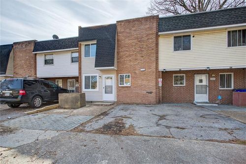 6447 Wellington Street, Norfolk, VA, 23513 | Card Image