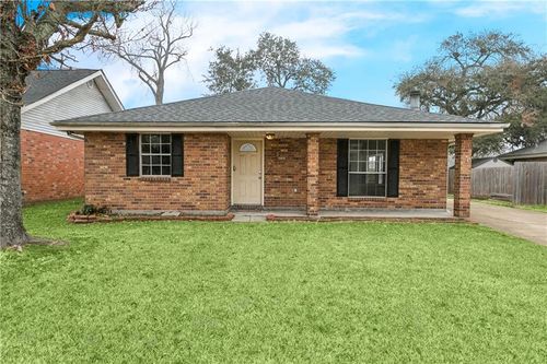 233 Ormond Village Dr, Destrehan, LA, 70047-3717 | Card Image