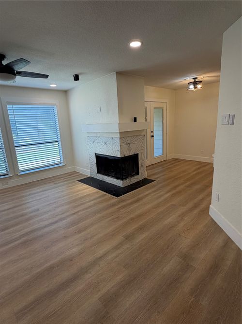118-1505 E Interstate 30, Garland, TX, 75043-7471 | Card Image