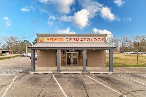 29799 Walker South Rd, Denham Springs, LA, 70706 | Card Image
