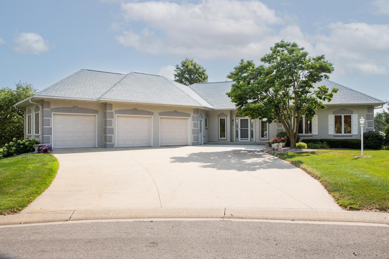 15th St, Saint Charles, MN 55972