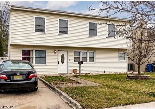 62 Leber Ave, Carteret, NJ, 07008-1943 | Card Image