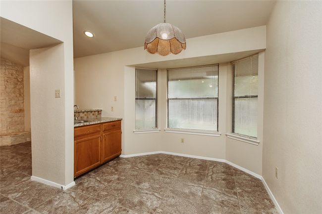 Yes... a REAL WET Bar! | Image 9